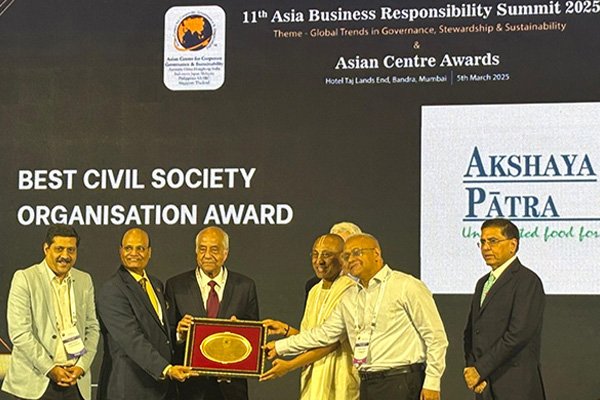 Akshaya Patra honoured with the Best Civil Society Award
