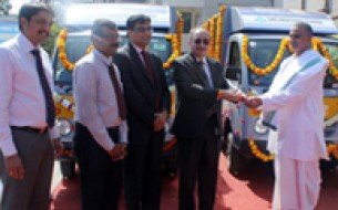 SBI Mutual Fund donates two meal distribution vehicles