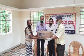 Each kit contains grocery for 42 meals